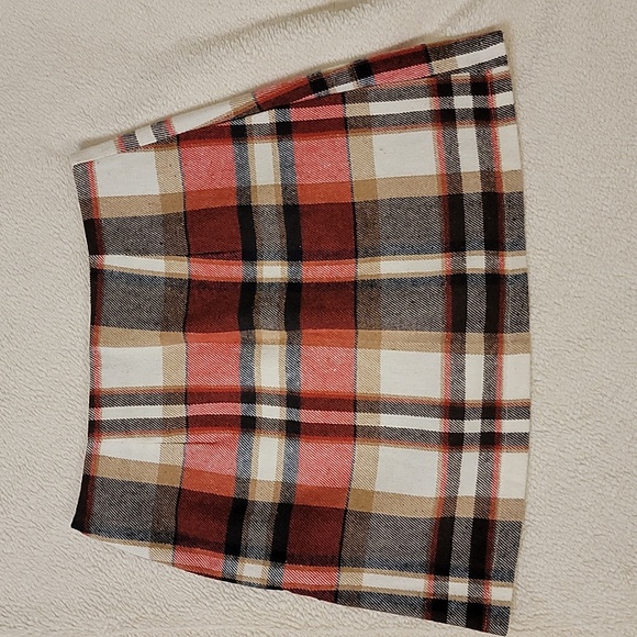 Plaid Skirt Size 6 - Picture 1 of 4